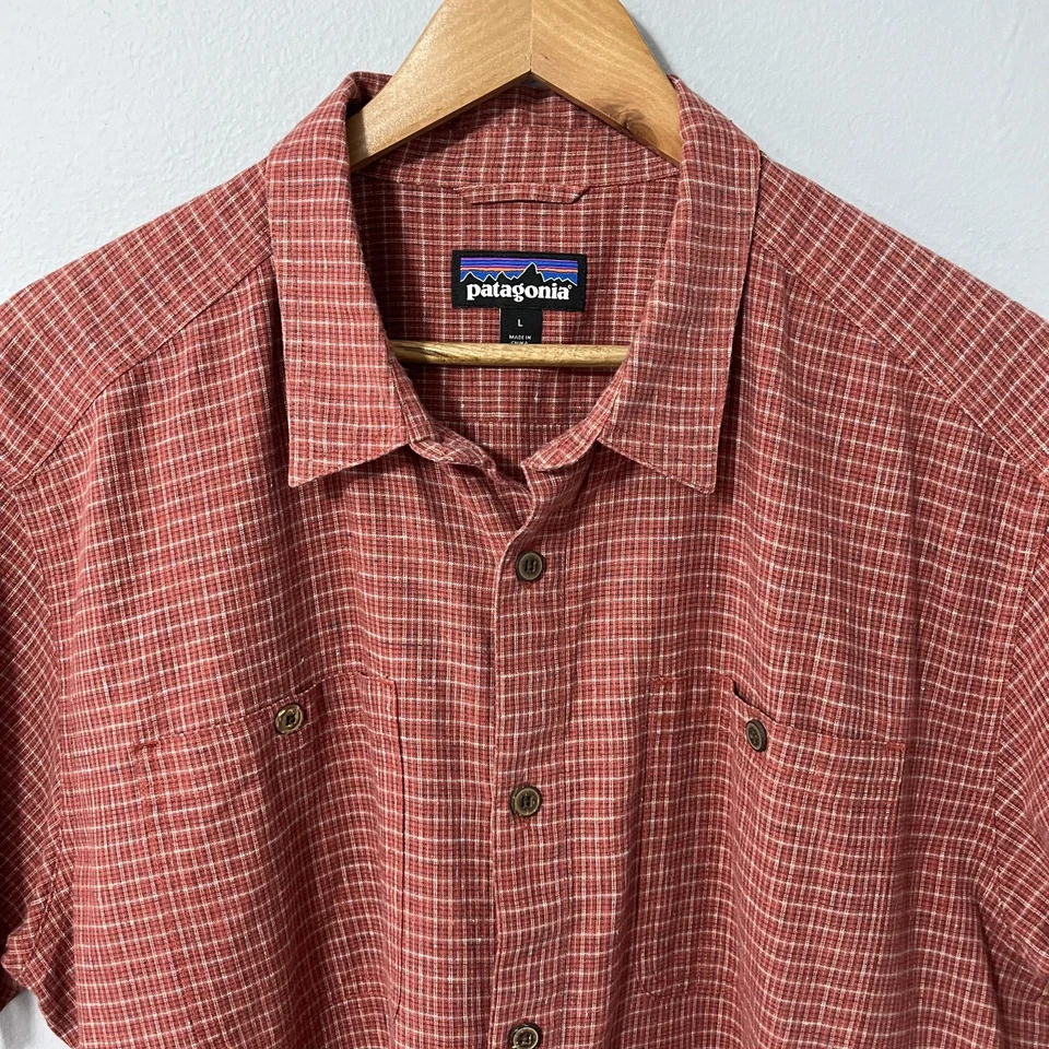 Camisa Patagonia Para Hombres Grande Roja a Cuadros Paso Trasero Cáñamo Algodón Orgánico Botón Delantero Foto 3 de 4