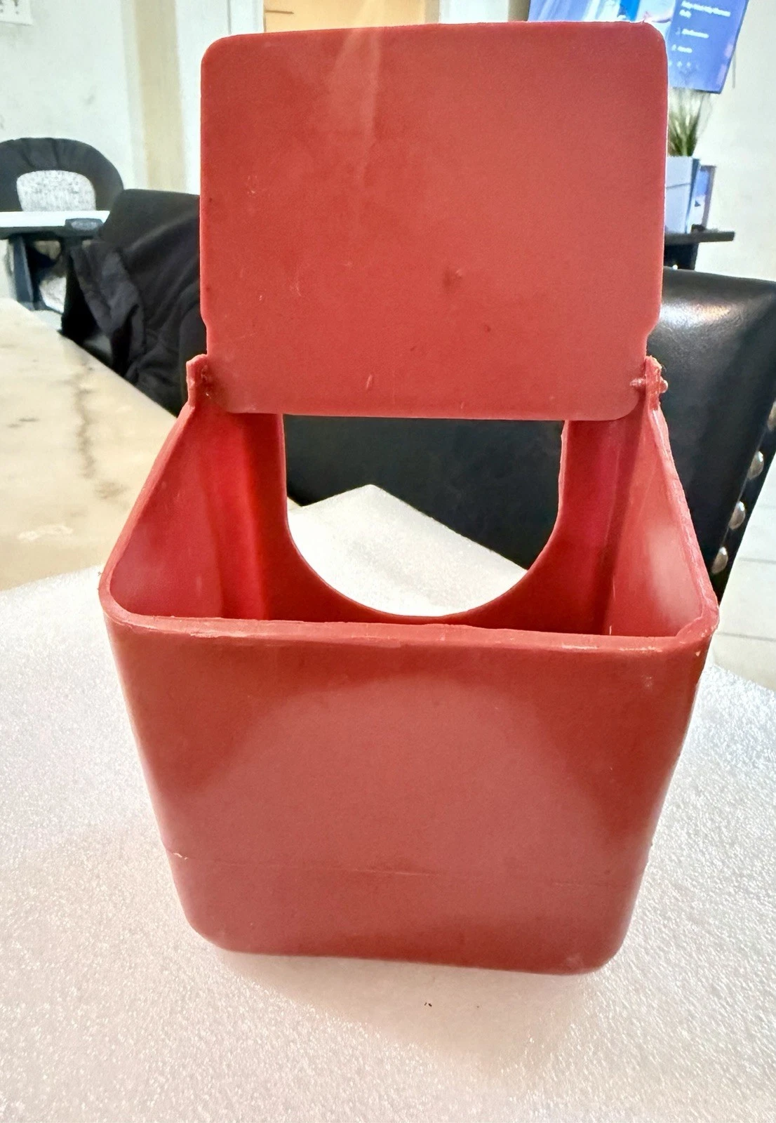 10pk feeders With Lid/ 10pk Comedero Con Tapa image 12