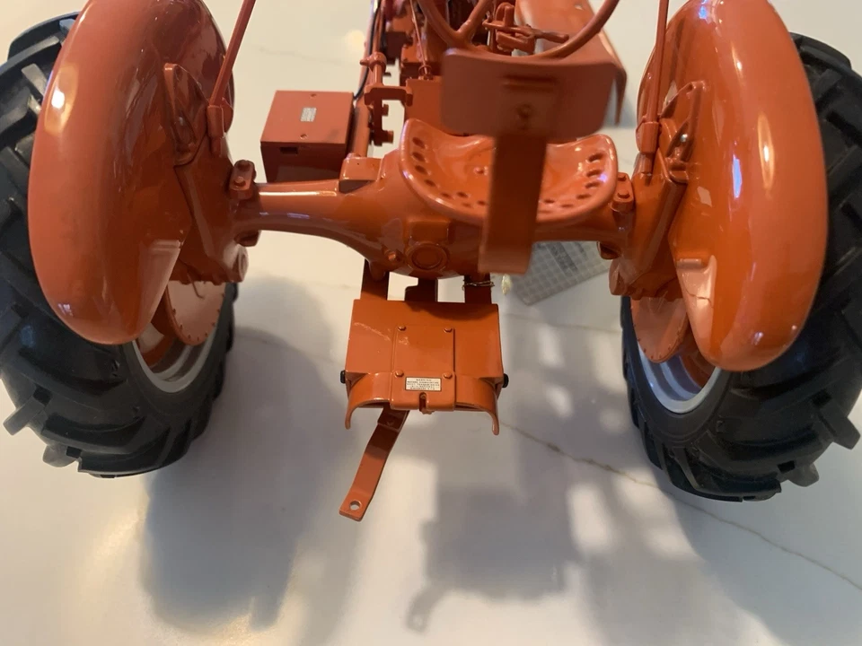 Franklin Mint Allis Chalmers WC Tractor 1:12 Scale NO BOX - Image 3 of 4