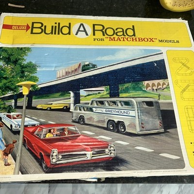 1967 SUPER ''BUILD A ROAD'' FOR MATCHBOX MODELS - BRAND NEW NOS Open Damaged  Box