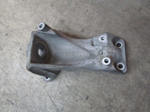 Getriebehalter AUDI A4 B6 B7 8E A8 4E Halter Träger 8E0399114L