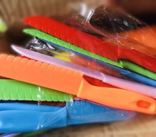 Safety Plastic Kitchen Tools Kids DIY Vegetable Fruit Cake Bread Cutting Knife