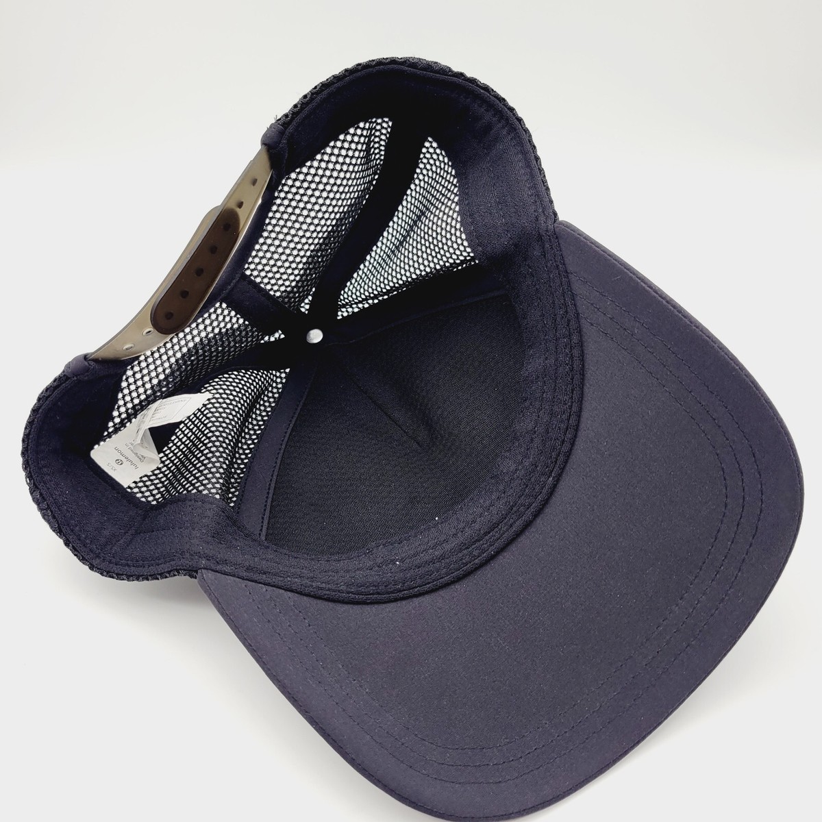 Lululemon Hat Seawheeze 2018 Trucker Black XS / S Snap Back  display picture 3