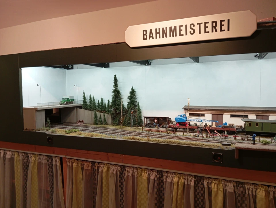 Spur1 Anlage Diorama Bahnmeisterei