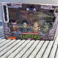 NEW Teenage Mutant Ninja Turtles Little People Collector