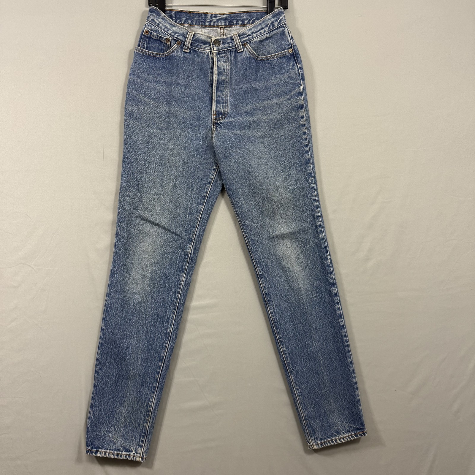 Vintage Levis 501 Jeans Womens 28x32 Blue Denim Straight Leg Button Fly 90s USA