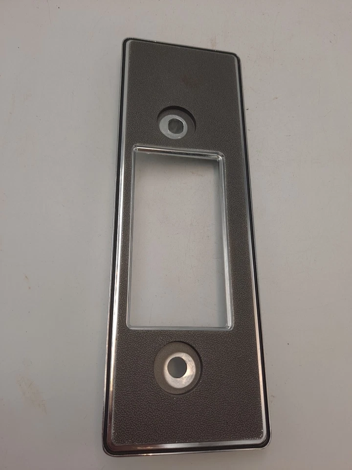 Radio bisel tablero Ford Galaxie 500 LTD 1971-72 D1AA-18842-DA Foto 2 de 4