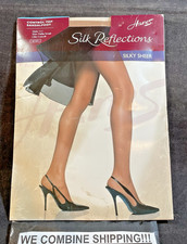 NOS HOSIERY, HAYNES SILK REFLECTIONS, CONTROL TOP, LITTLE COLOR, SIZE PETITE SMA
