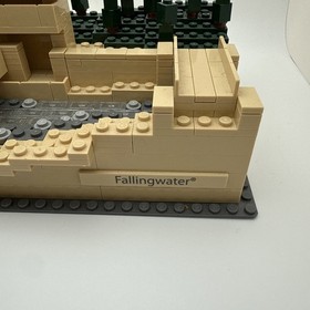 LEGO Frank Lloyd Fallingwater 21005 Complete Original Box, Manual & Extra Pieces