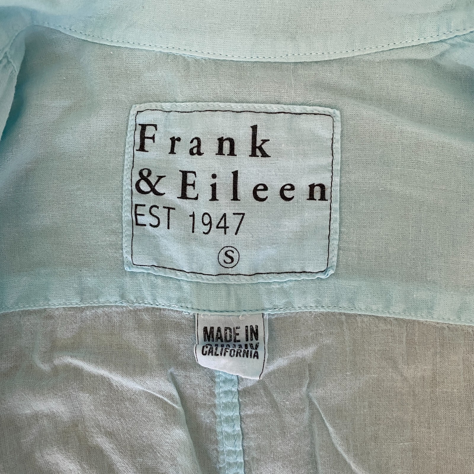 Frank & Eileen Mens Featherweight Luke Shirt