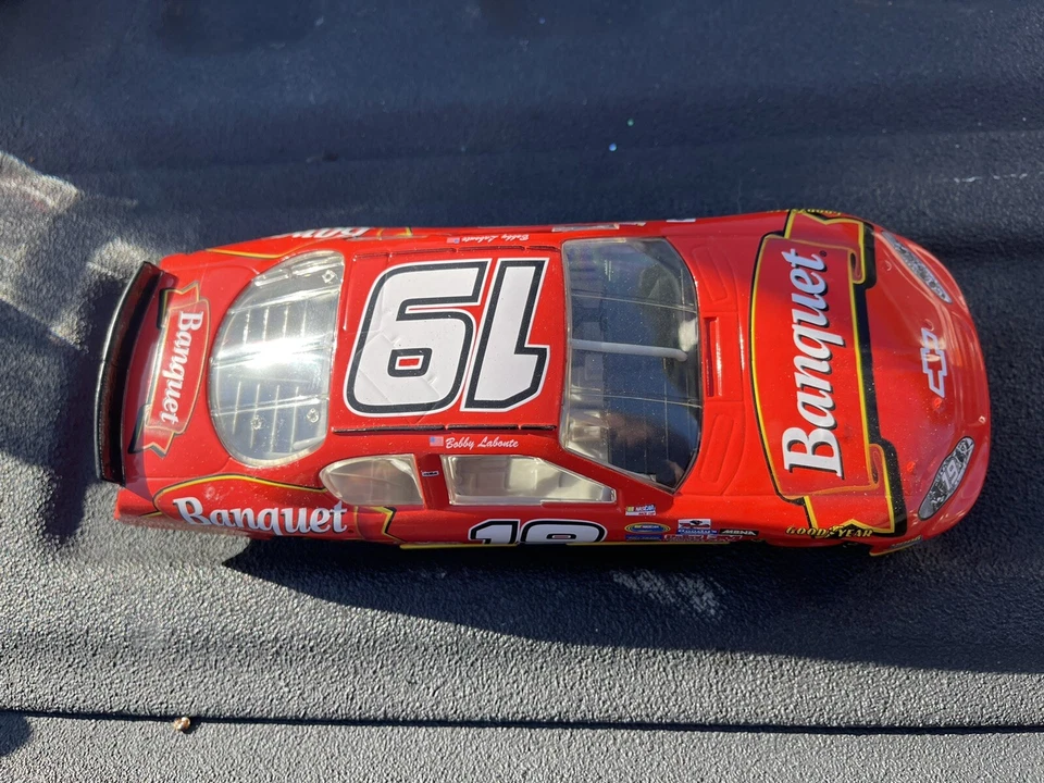 Bobby Labonte #19 Conagra/Banquete Acción Modelo NASCAR Foto 3 de 4