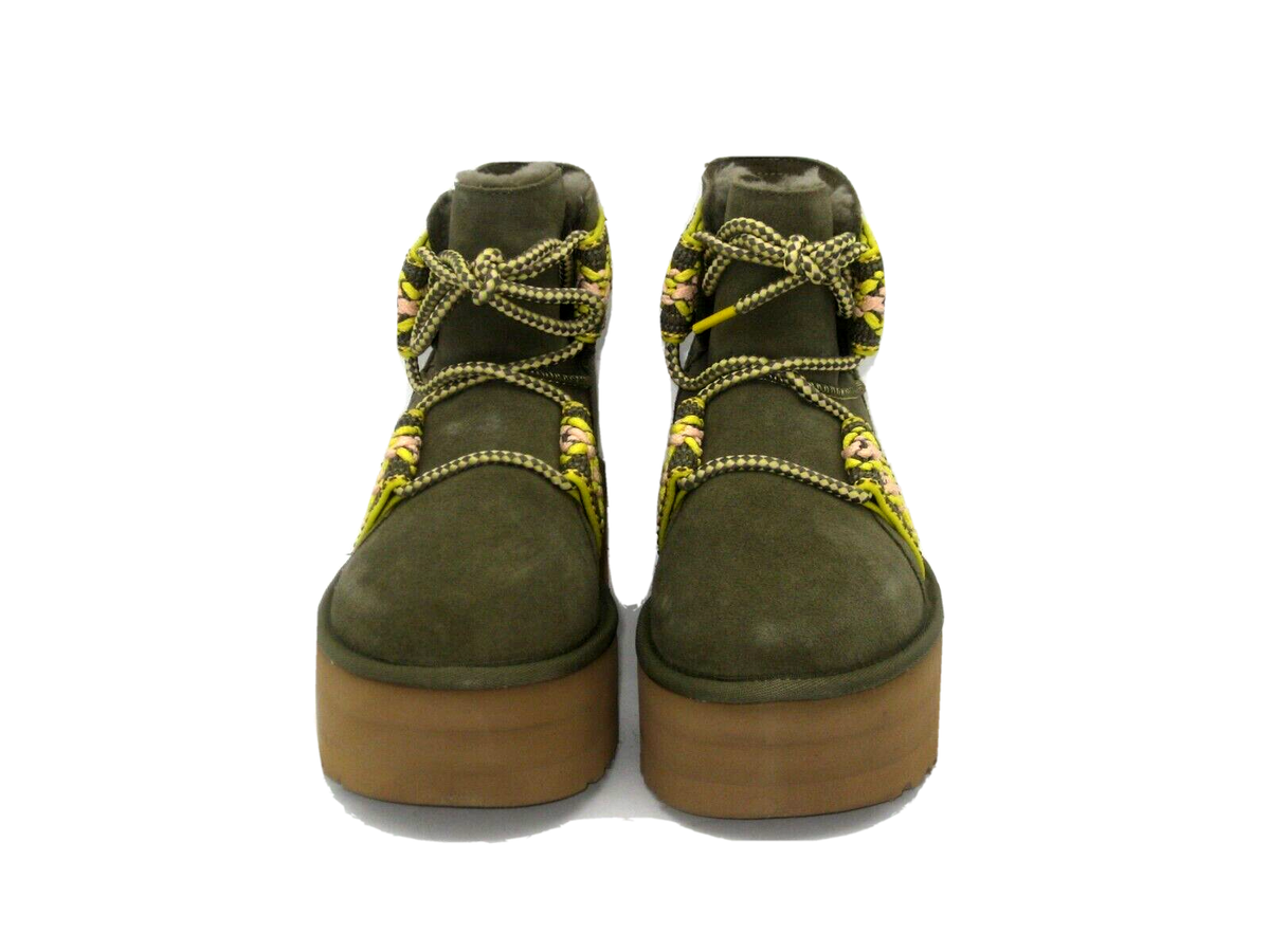 UGG ボディバッグ オリーブグリーン キルティング アグ ボディバッグ オリーブグリーン キルティング