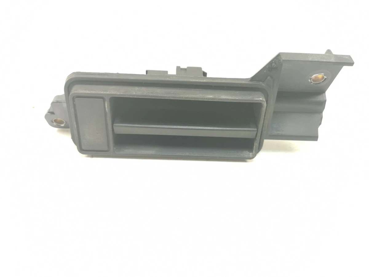 Mercedes Benz CL203 2.1CDI TAILGATE BOOTLID RELEASE HANDLE 
