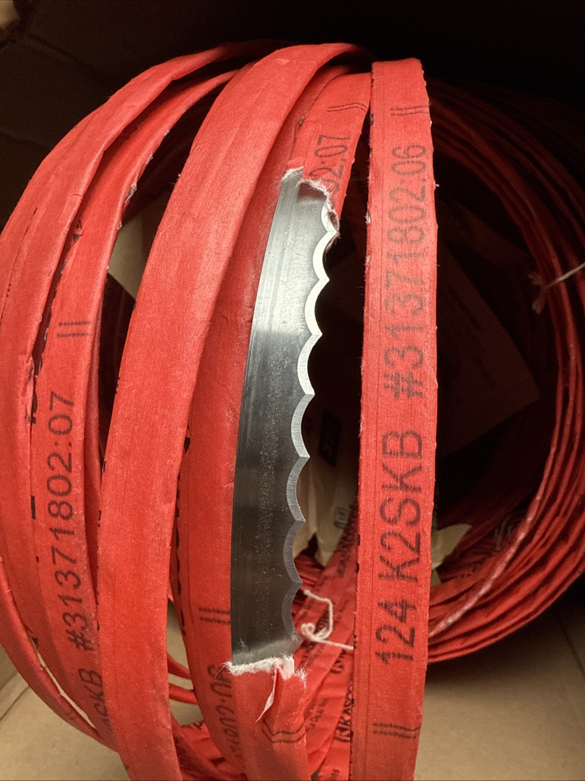 Kasco Meat Band Saw Blade - Scallop Edge - 124 in. x 5/8 in. x .022 in Lot 40