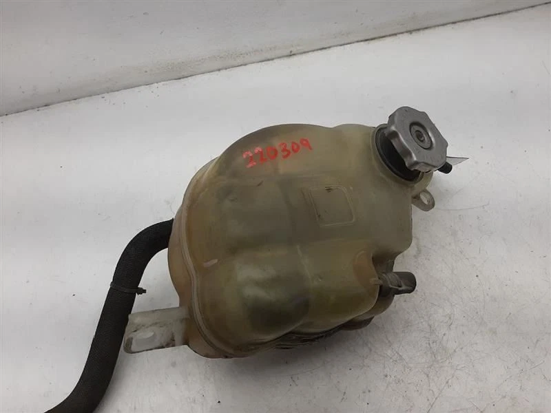 Reservatório de líquido de arrefecimento 09-19 Dodge Journey 5058456AE - Imagem 2 de 4