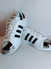 superstar metallic 9.5