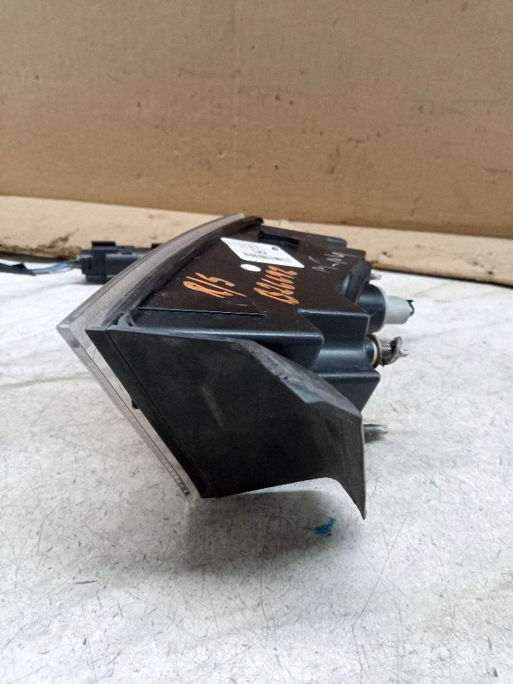 Used Right Tail Light Assembly fits: 2016 Lincoln Mkz quarter panel mounted Righ Foto 4 de 4