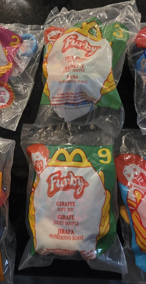 McDonald's Happy Meal Furby Peluche Llavero Clip Juguetes Juego Completo de 12 Nuevo en Paquete 2000 Foto 4 de 4
