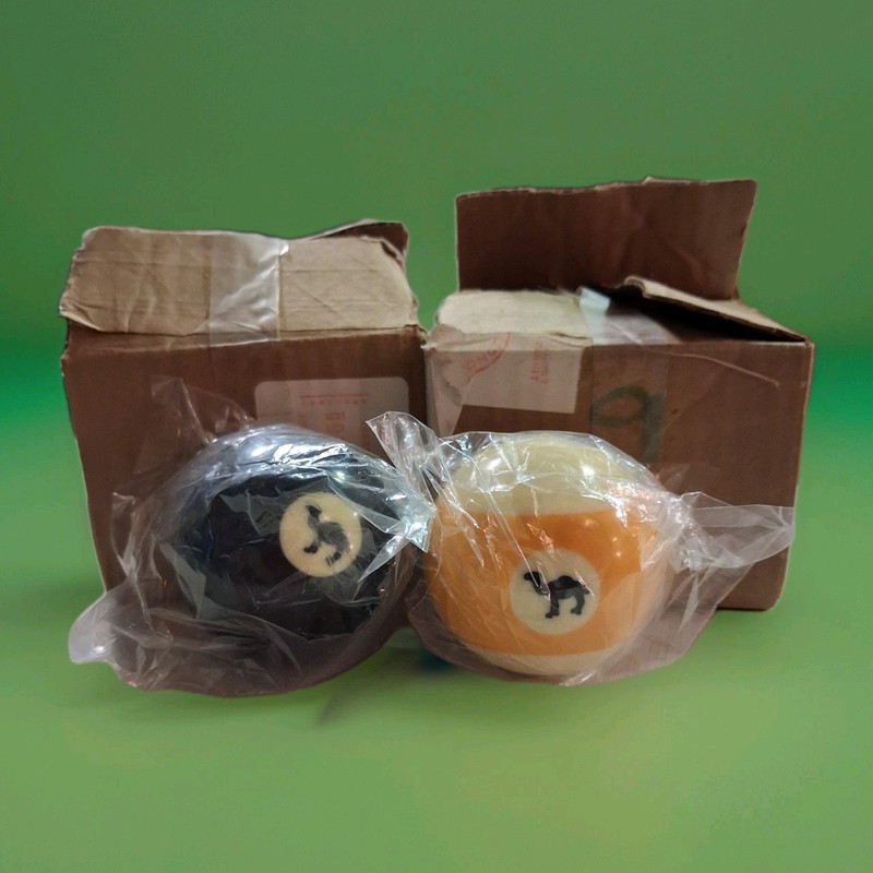 NOS New Sealed 2 Vintage Camel Logo Pool Balls ~~9 Ball & 8 Ball~~1990’s