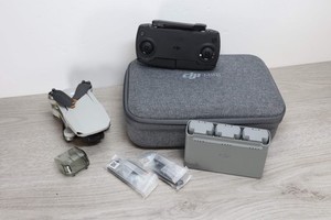 DJI Mini SE with fly more