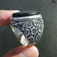 Elegant Black Yemeni Aqeeq Rare Agate Ring Ayat ul Kursi Engraved Stone Jewelry