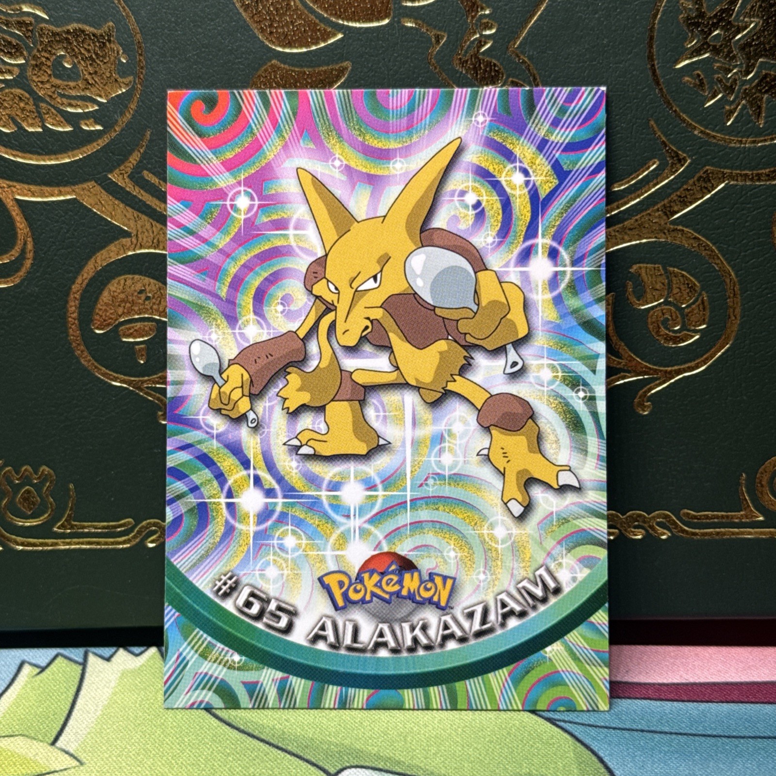 #65 ALAKAZAM 1999 Topps Pokemon TV Series 1 BLACK LOGO NM