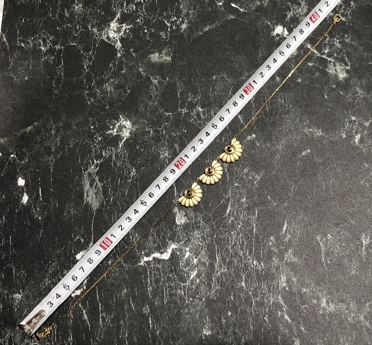 GIVENCHY G Logo Flower Necklace thumbnail 6