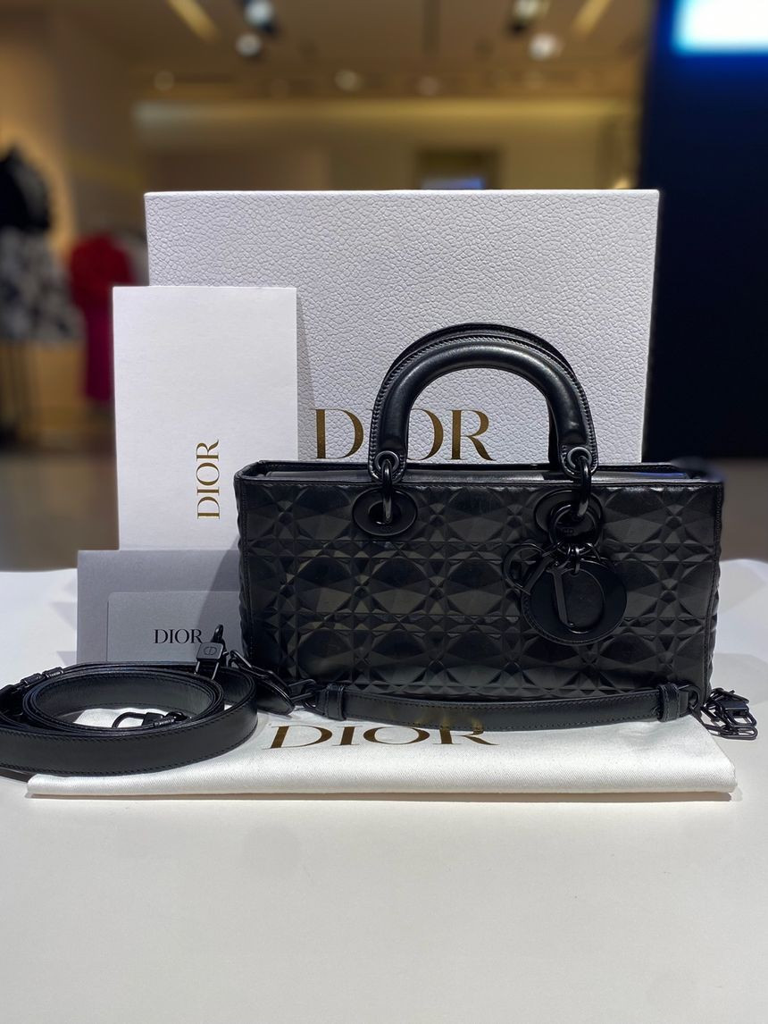 【国内完売商品☆】DIOR LADY D-JOY バッグ ミディアム 国内発【DIOR】Lady D-Joy バッグ ミディアム (Dior/ショルダー
