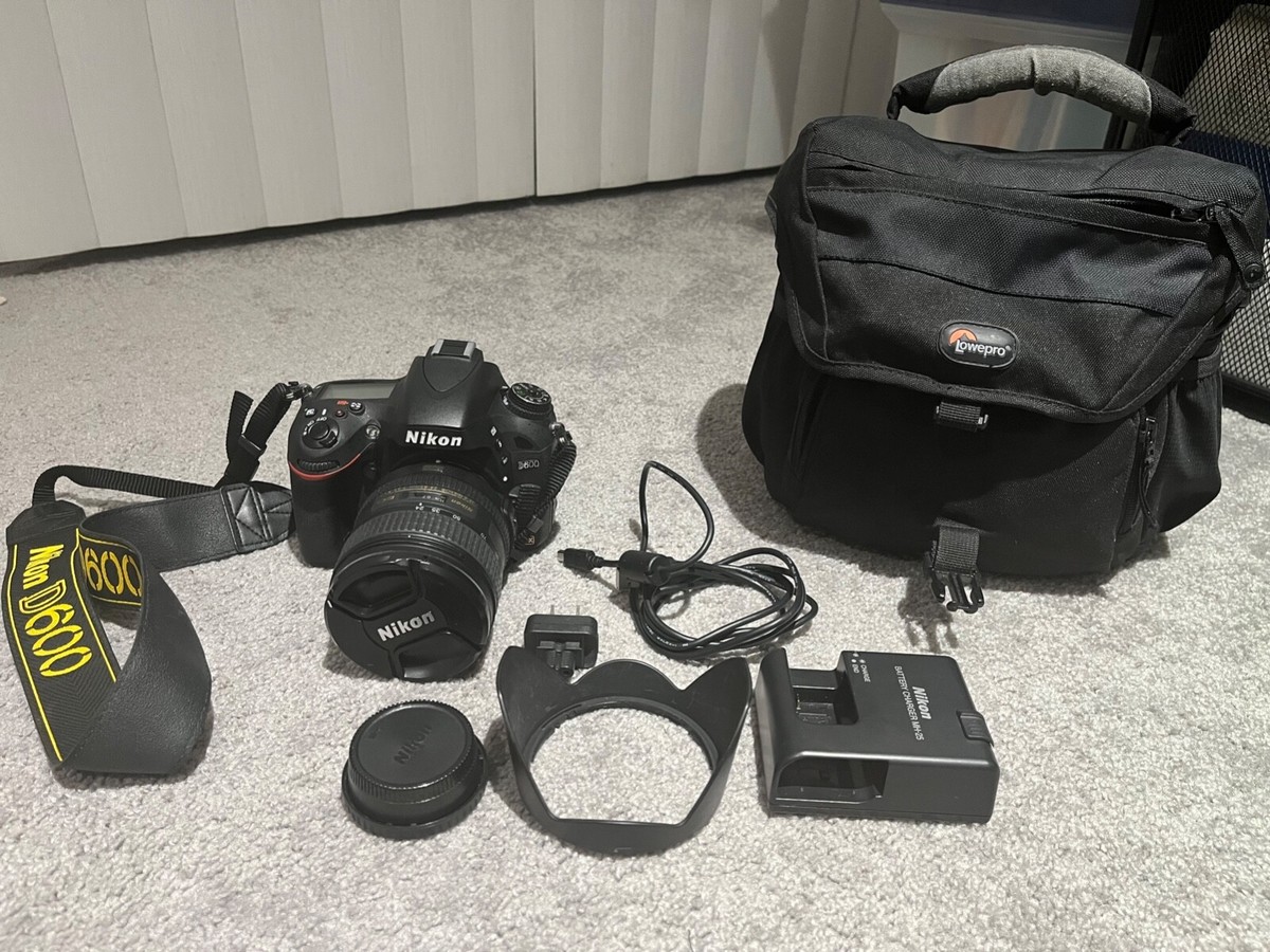 Nikon D600 camera 24-85 VR KIT w/ AF-S NIKKOR 24-85 mm f/3.5 Nikon D600 camera 24-85 VR KIT w/ AF-S NIKKOR 24-85 mm f/3.5