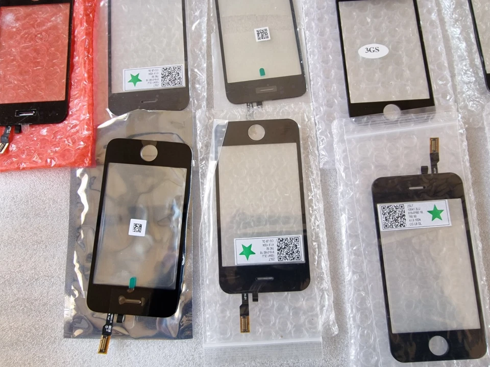 Joblot IPhone 3g 3gs Lcd, Digitizer, Some New Some Used Read Description  - Image 3 of 4