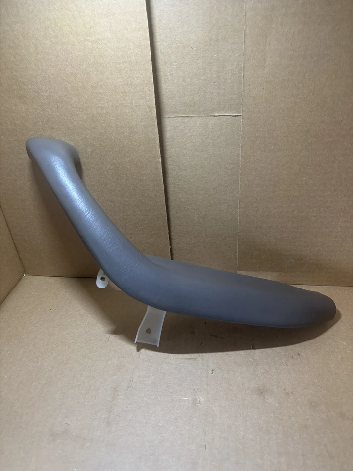 2001 -2007 Toyota Sequoia painel de porta dianteiro direito apoio de braço passageiro MARROM - Imagem 2 de 4