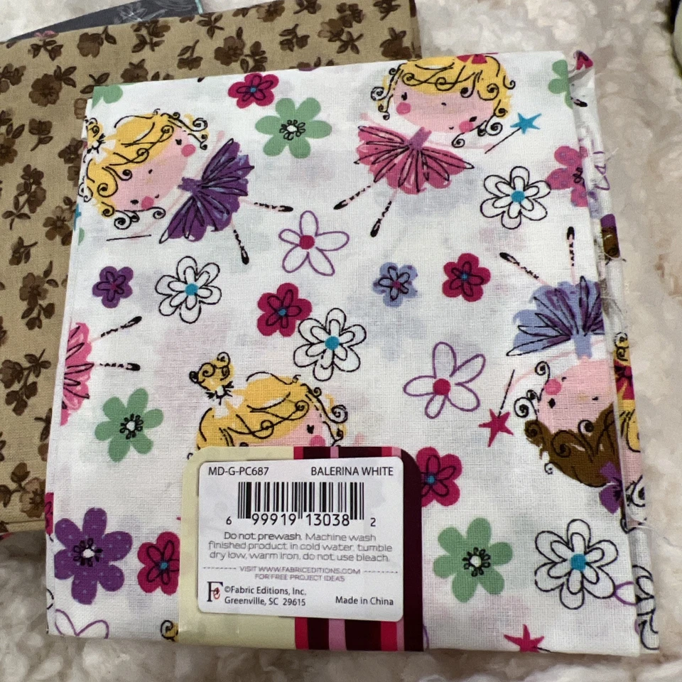 LOT OF 5 FAT QUARTERS FUN& COLORFUL COTTON PRINT FABRICS OWLS,BIRDS,CAT,ETC. NEW - Image 4 of 4