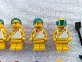 Lego SPACE FUTURON figures for e.g. 6990 monorail 6953 cosmic laser launcher