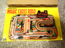 MAGIC CROSS ROARD ORIGINAL BLECHSPIELZEUG EISENBAHN IN OVP SELTEN!