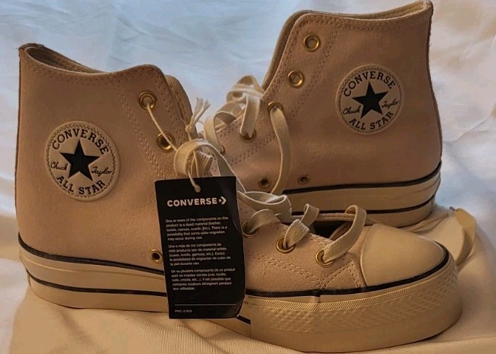 Converse Chuck Taylor All Star Womens  Beige Platform Suede Sneakers NEW Size 9 thumbnail 4