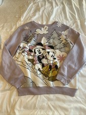 Disneyland Graphic Mickey And Minnie Crewneck teensSweater Size M