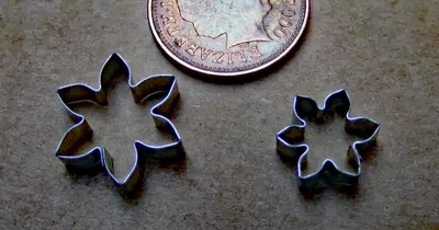 Wasserlilien Metallstanze Miniatur Zubehör für Puppenhaus DIY Silber Cutter