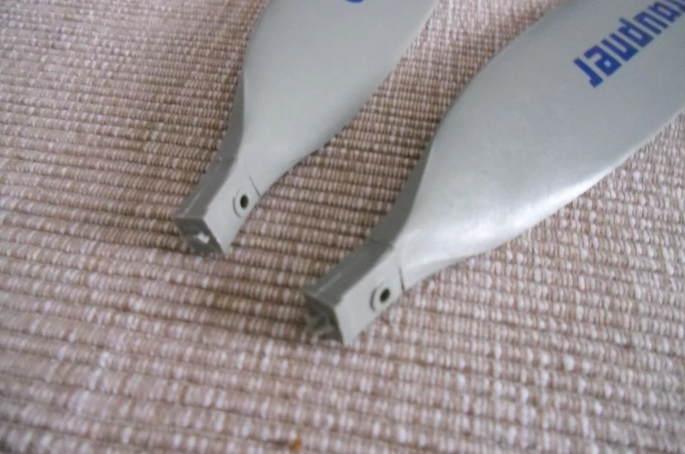 Luftschraubenblätter Klappluftschraube Electroprop 550 Graupner Mosquito - Bild 3 von 4