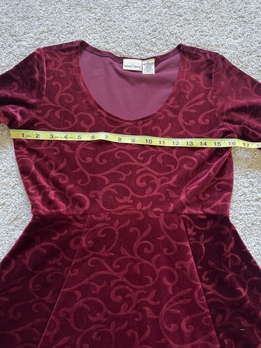 VTG Hillard & Hanson Women's Red Velvet Short Sleeve Floral Dress Size Small Y2K - Picture 5 of 9