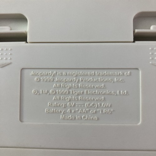 Gioco portatile Tiger Jeopardy vintage 1999 testato e funzionante con istruzioni. Bello - Foto 11 di 14