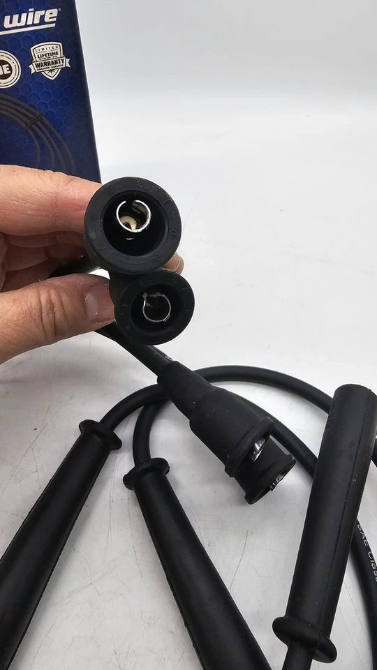 CARQUEST 353001 火花塞电线套装适用于大发 Charade 1988 - 1992; Sprint — 第 3/4 张图片