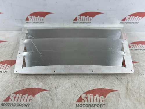 Louvre style vent for boot bonnet - Picture 7 of 10