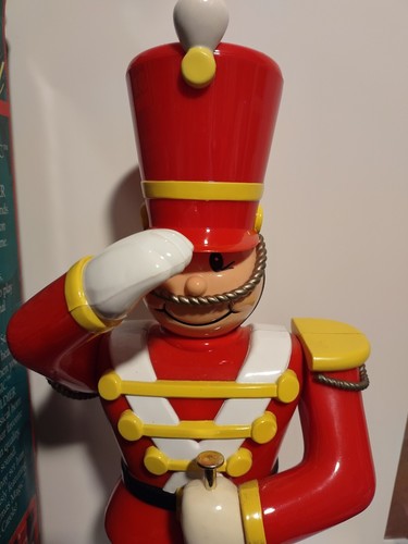 Vintage Christmas Magic Toy Soldier 1993 Animated Trendmasters Doesn't Move VTG - Picture 14 of 19