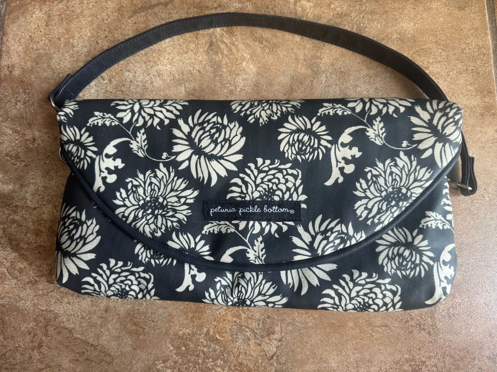 Petunia Pickle Bottom Diaper Bag Black & White Floral Flower with Changing pad