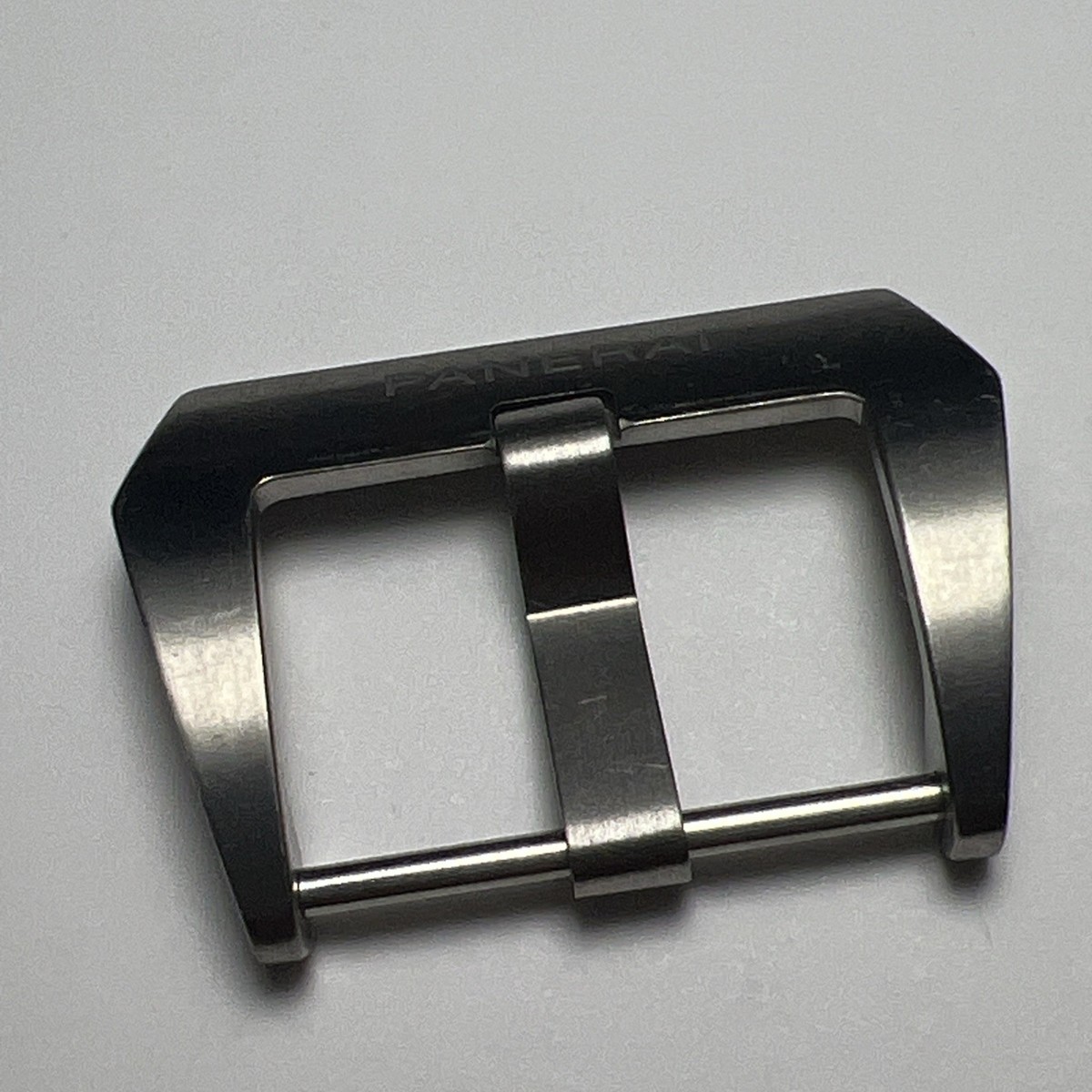 77.PANERAI用   26mm-22mm 77.PANERAI用 26mm-22mm Genuine 22mm Panerai Titanium Tang