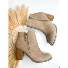 Diba Tan Leather Ankle Boots Size 8.5 Heeled Double Zip Western Casual 