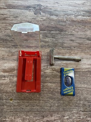 1958 Gillette Super Speed Flare Tip D2 Safety Razor w/ Case & Blades Vintage