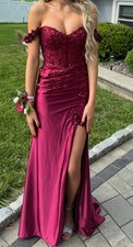 Prom Dress Size 2 Pre-owned Burgundy Color