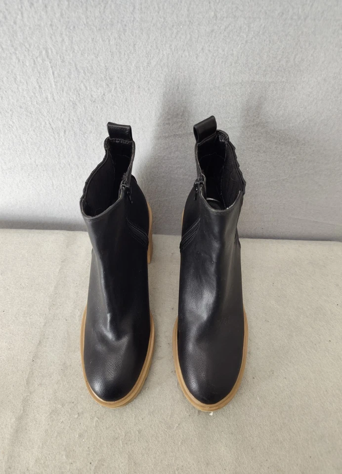 Dolce Vita Women Boots 9 Black PU Leather Platform Chelsea Zip Up Heel Shoes - Image 3 of 4