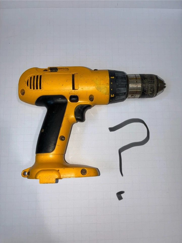 DeWalt 18V Cordless Tool Lot – Tested & Working(6 Tools, 2 Batteries/Chargers) - Image 4 of 4